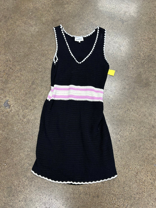 Dress Casual Short By Heartloom In Black & Pink, Size:M