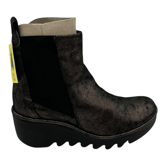 Boots Leather By Fly London In Bronze, Size:8.5