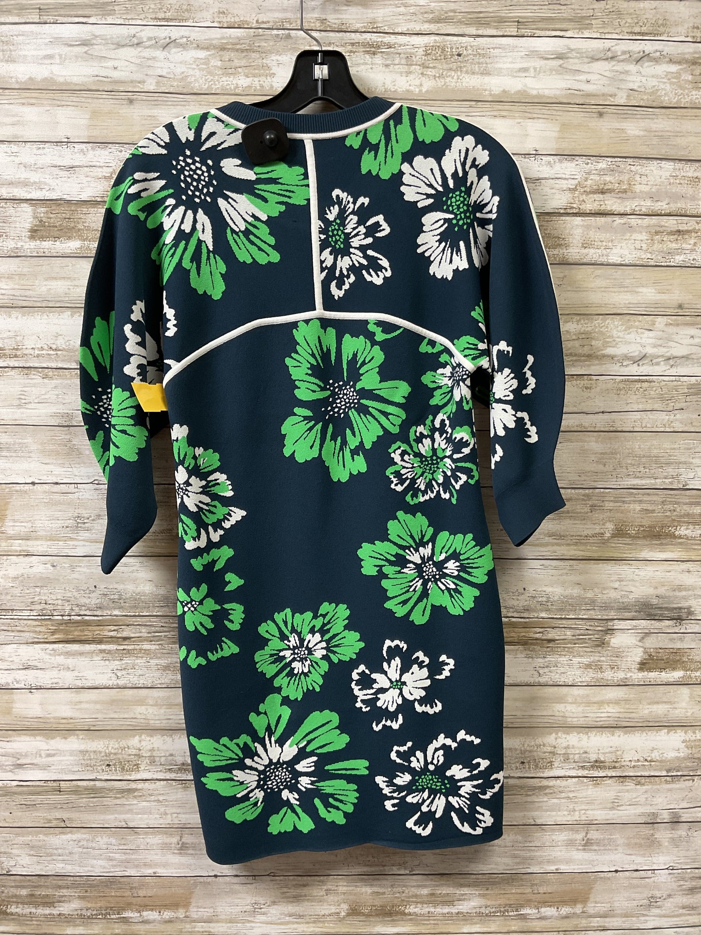 Dress Casual Short By Cma In Blue & Green, Size:Xs