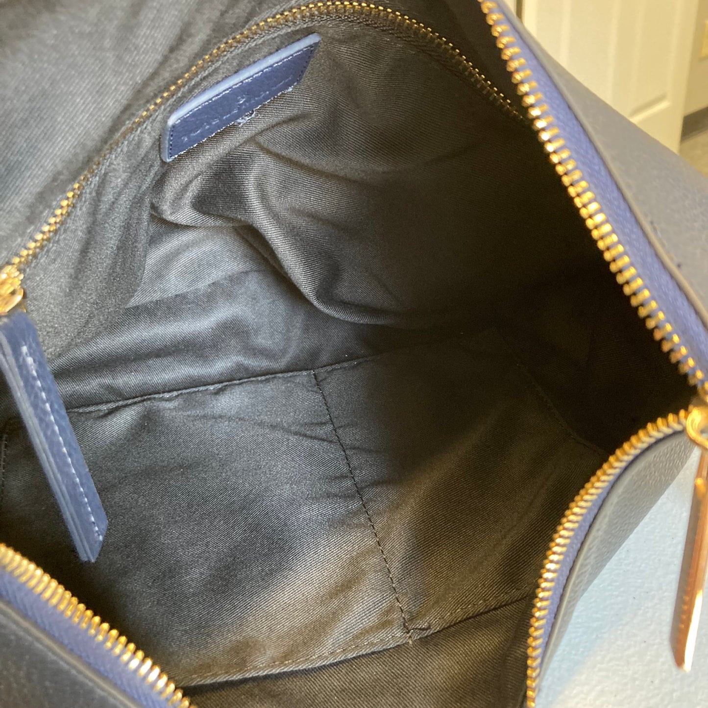 Handbag Leather By Tote le Monde In Blue, Size:Large
