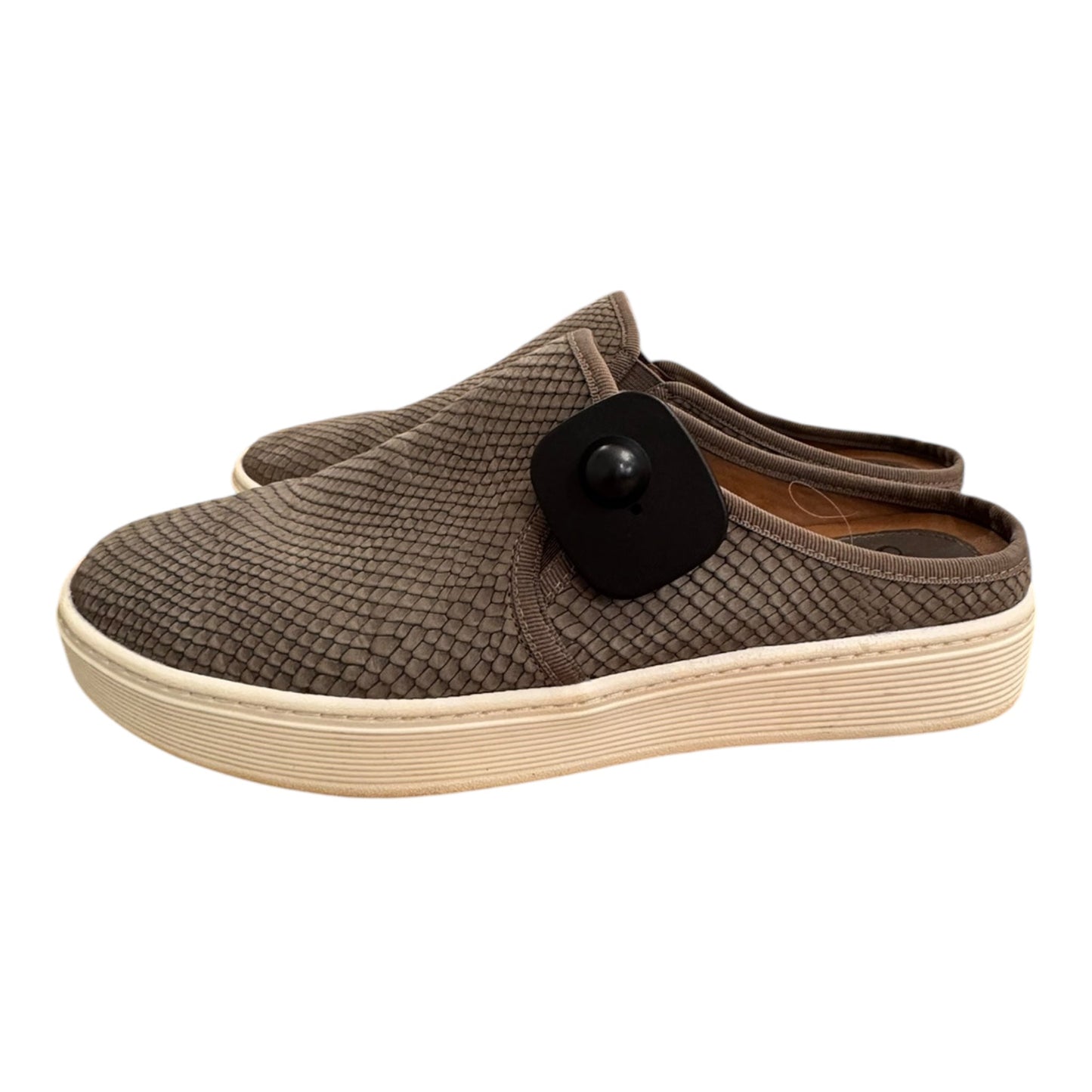 Shoes Flats By Sofft In Grey, Size:9.5