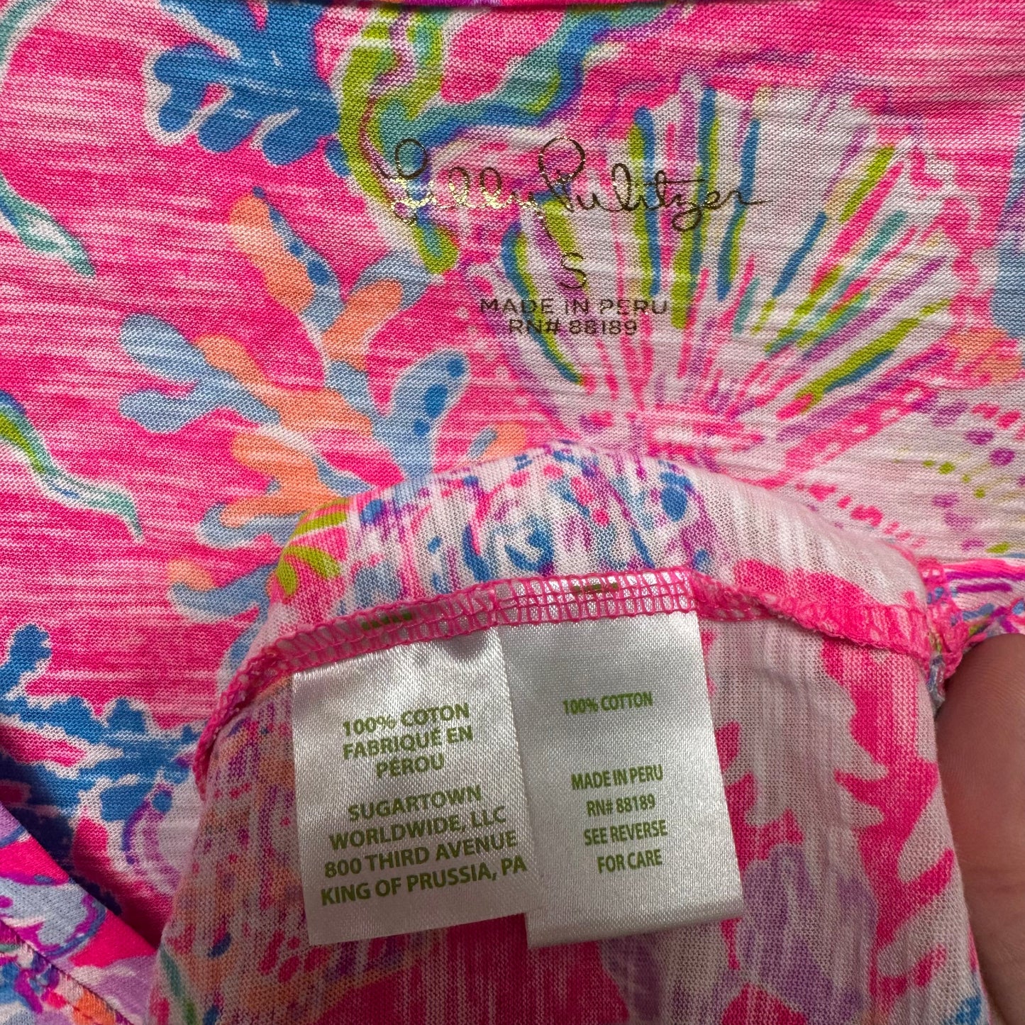 Top Short Sleeve Designer By Lilly Pulitzer In Pink, Size: S