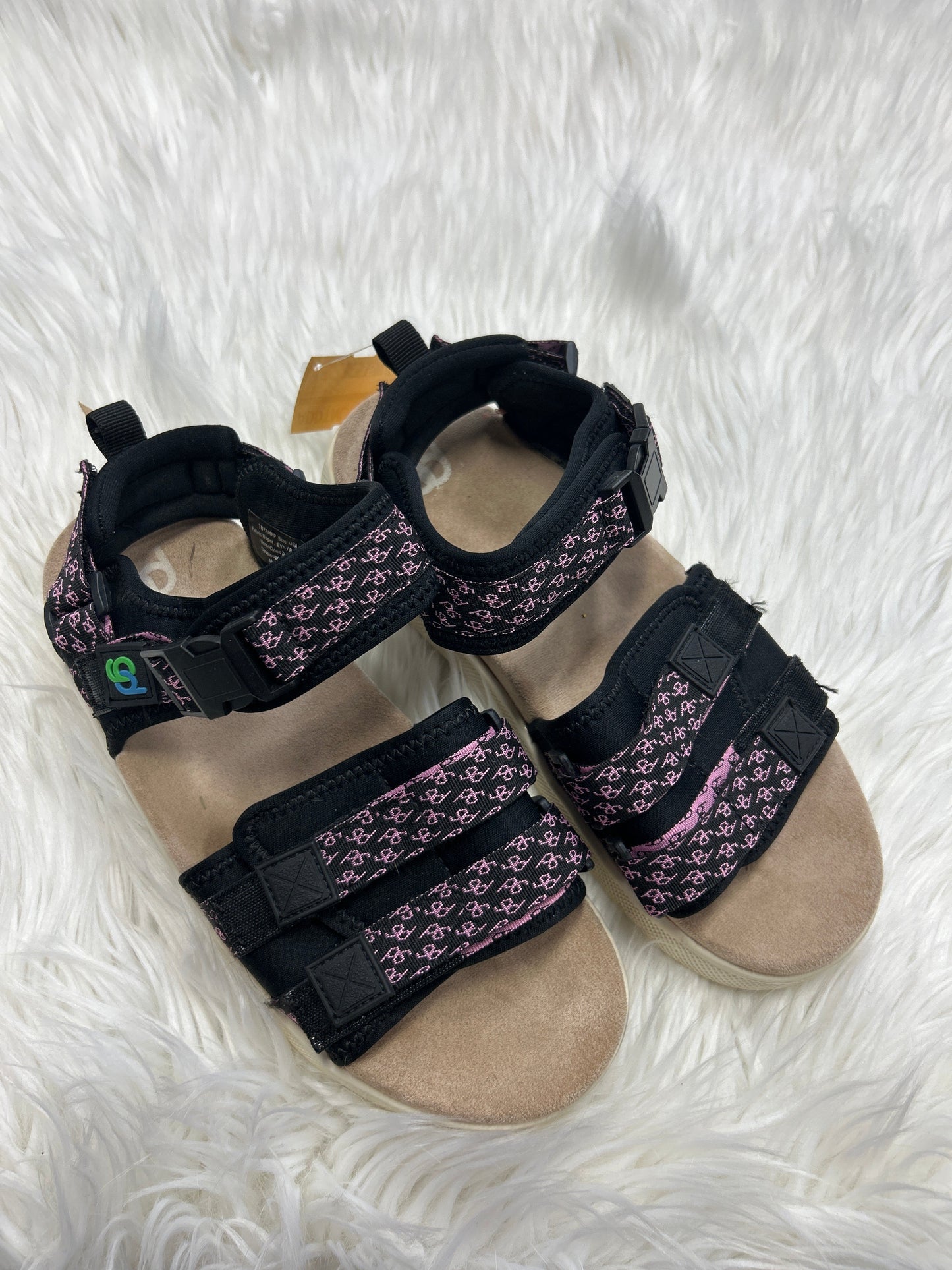 Sandals Flats By Cmc In Black, Size:10