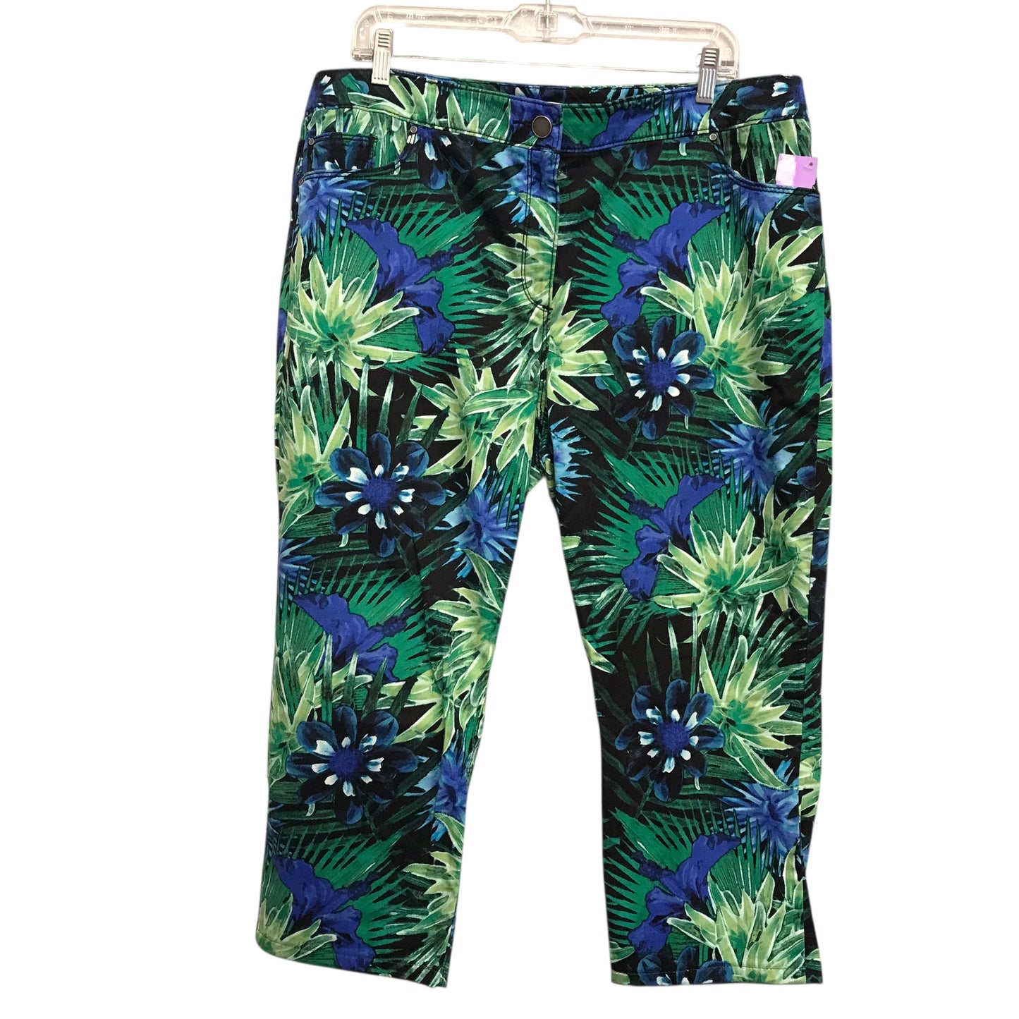 Capris By Chicos In Multi, Size:16