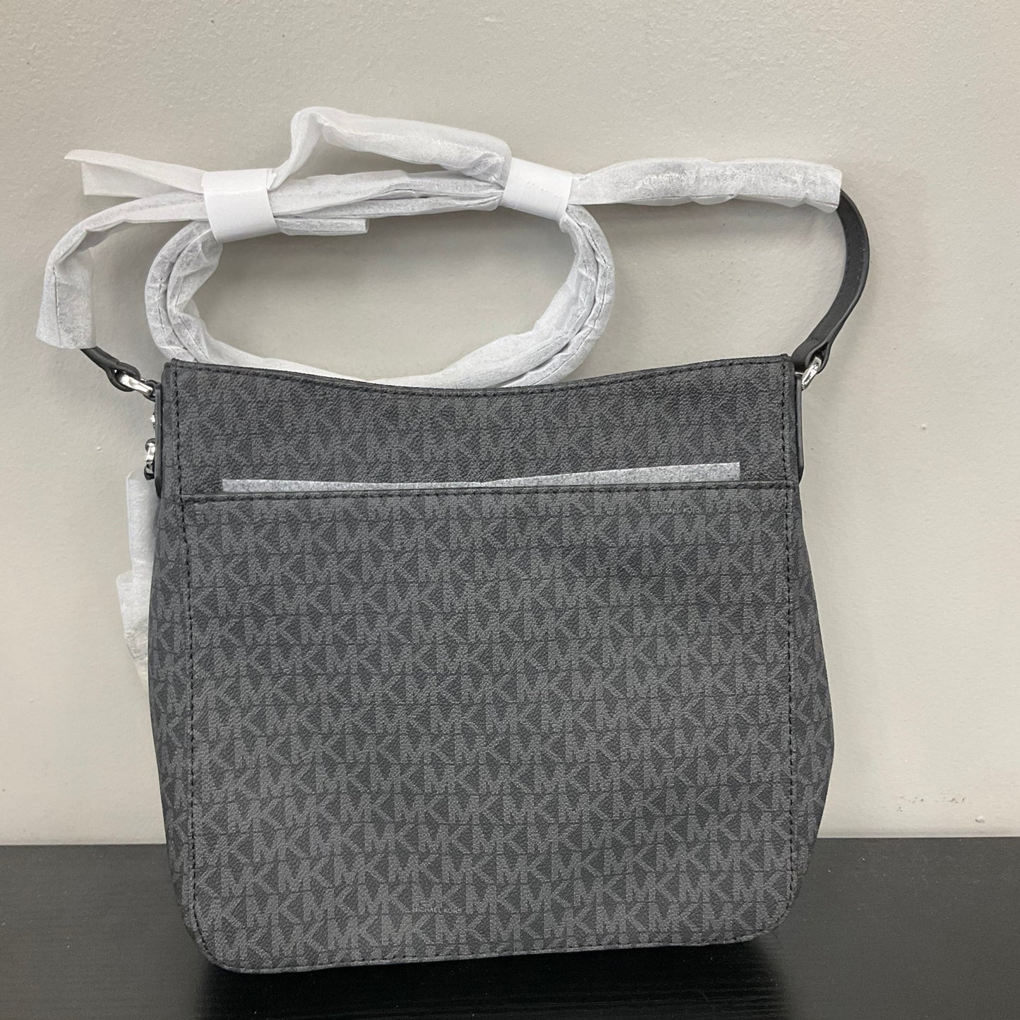 Crossbody Designer By Michael Kors In Black, Size:Medium