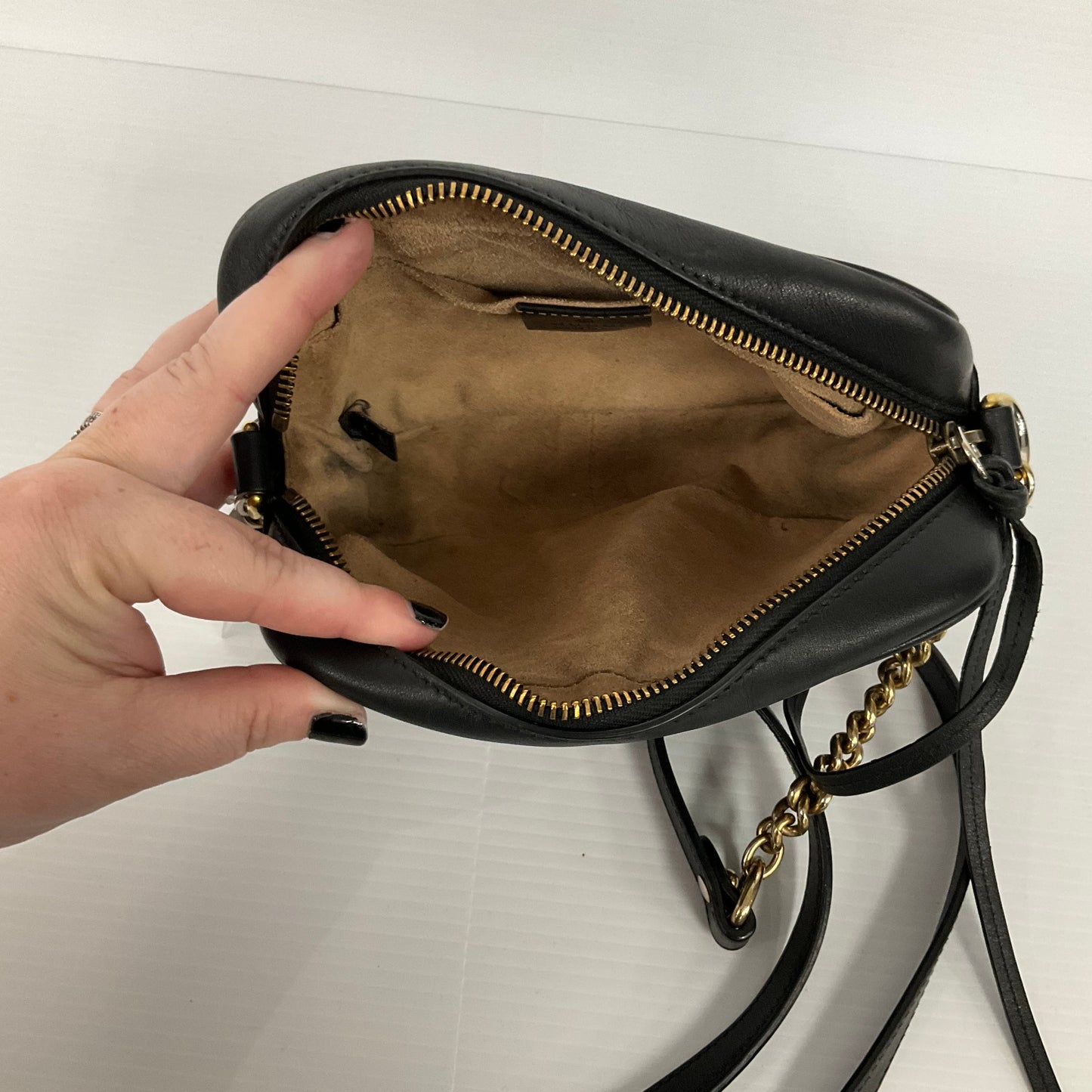 Crossbody Luxury Designer By Gucci, Size: Small