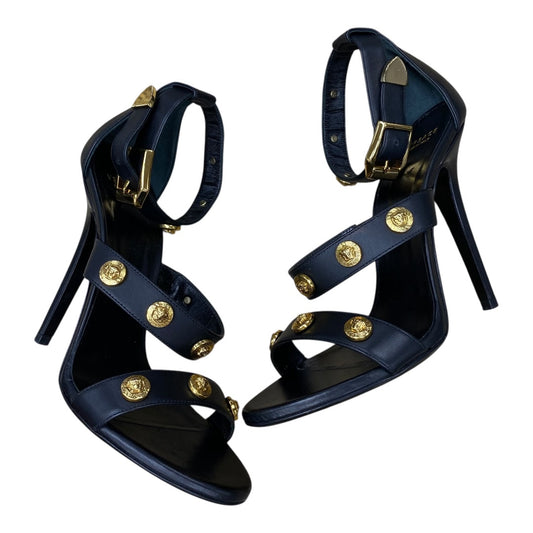 Sandals Luxury Designer By Versace In Black & Gold, Size:6.5