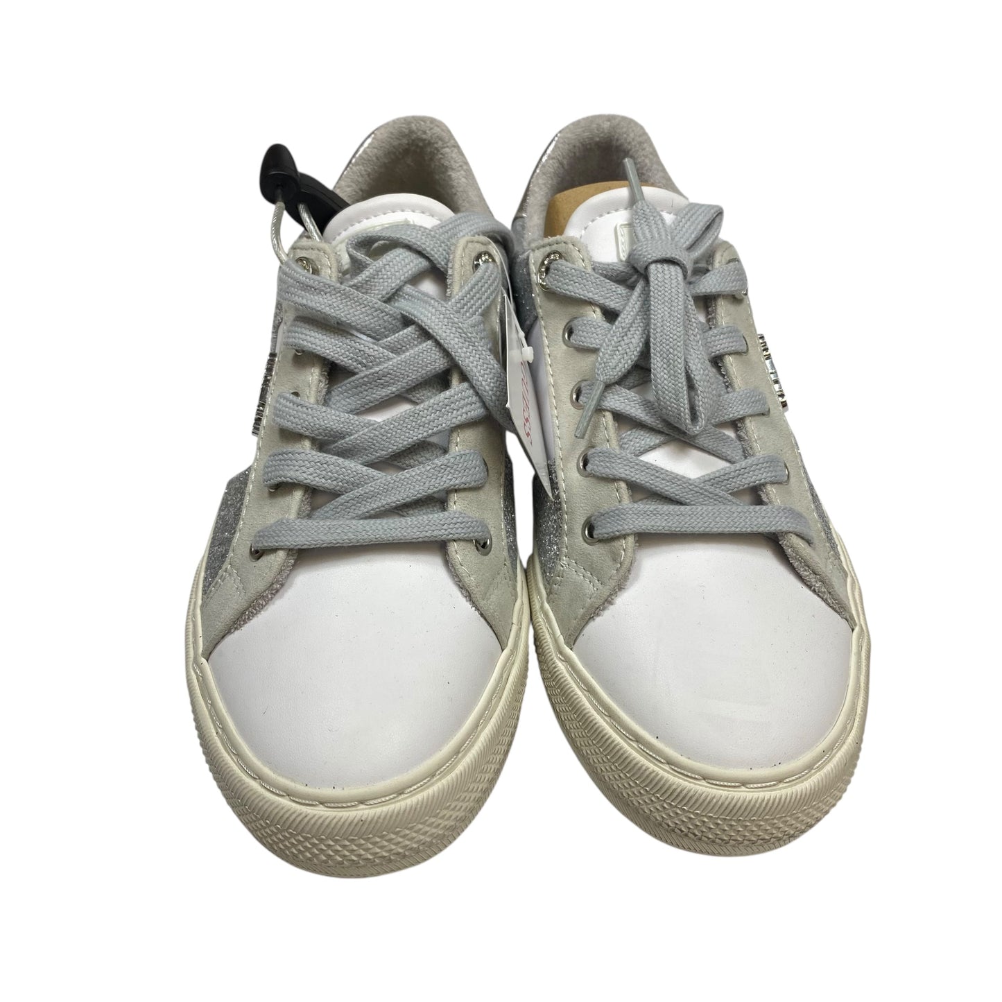 Shoes Sneakers By Guess In Silver & White, Size:9.5