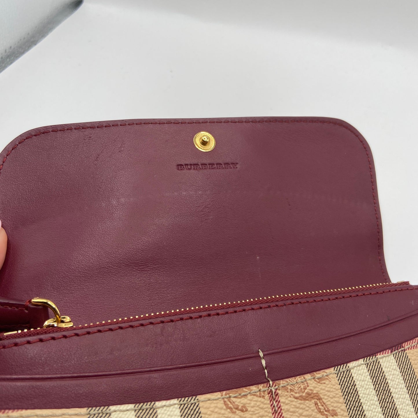 Wallet Luxury Designer By Burberry, Size: Medium