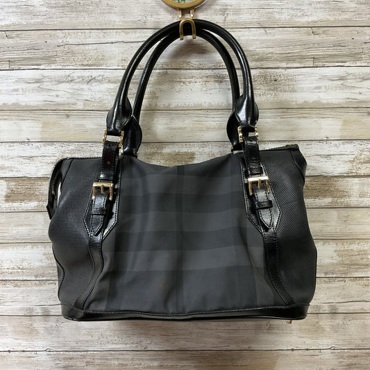 Handbag Luxury Designer By Burberry In Black, Size:Medium