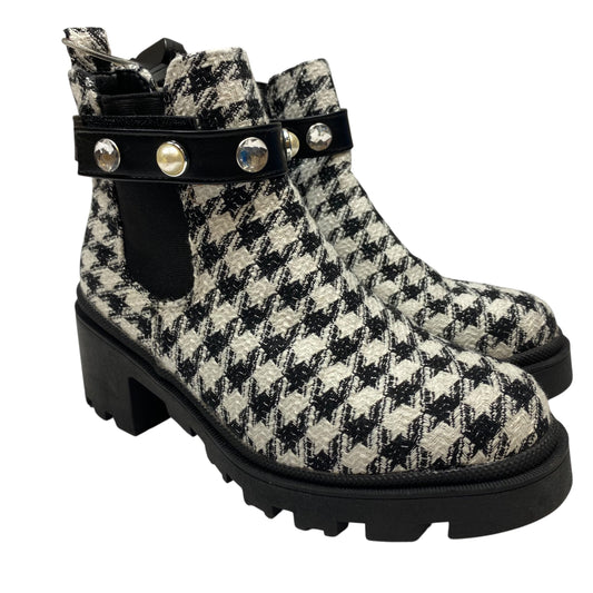 Boots Ankle Heels By Sugar In Black & White, Size:7