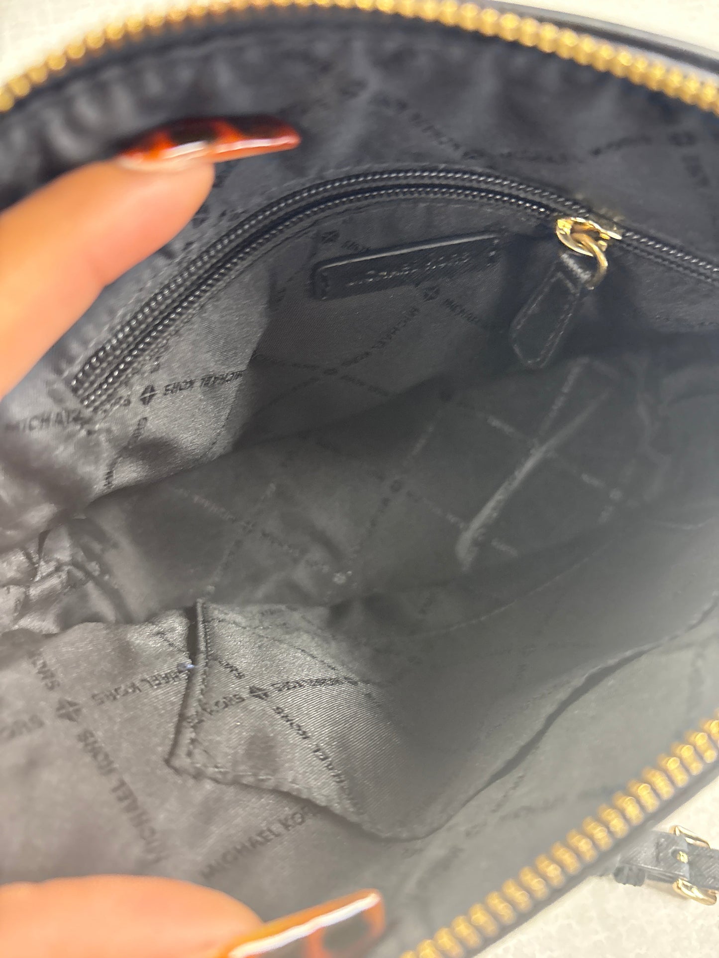 Crossbody Designer By Michael Kors In Black, Size:Medium