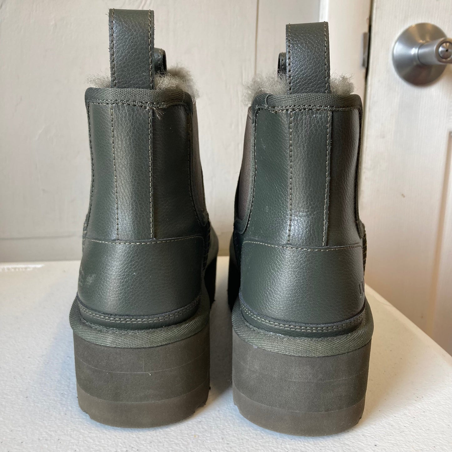 Boots Designer By Ugg In Green, Size:7
