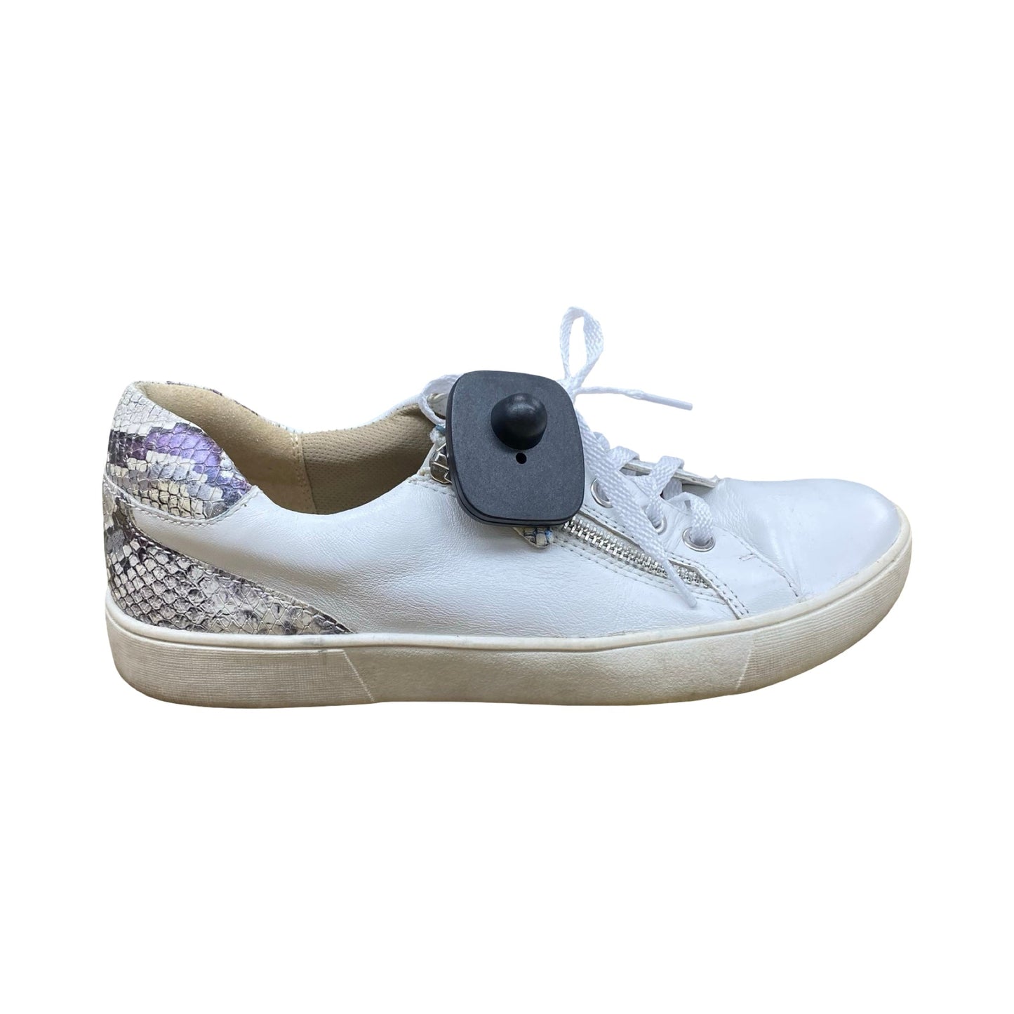 Shoes Sneakers By Naturalizer In White, Size:6.5