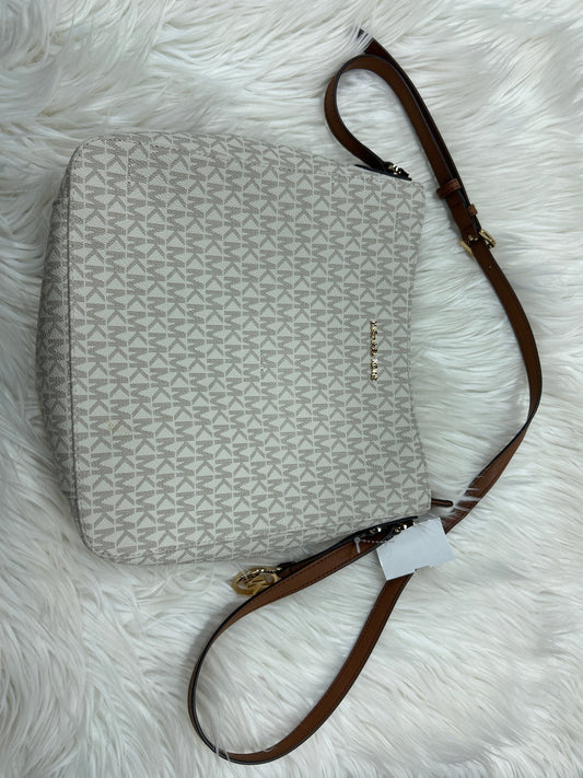 Crossbody By Michael By Michael Kors In Cream, Size:Large