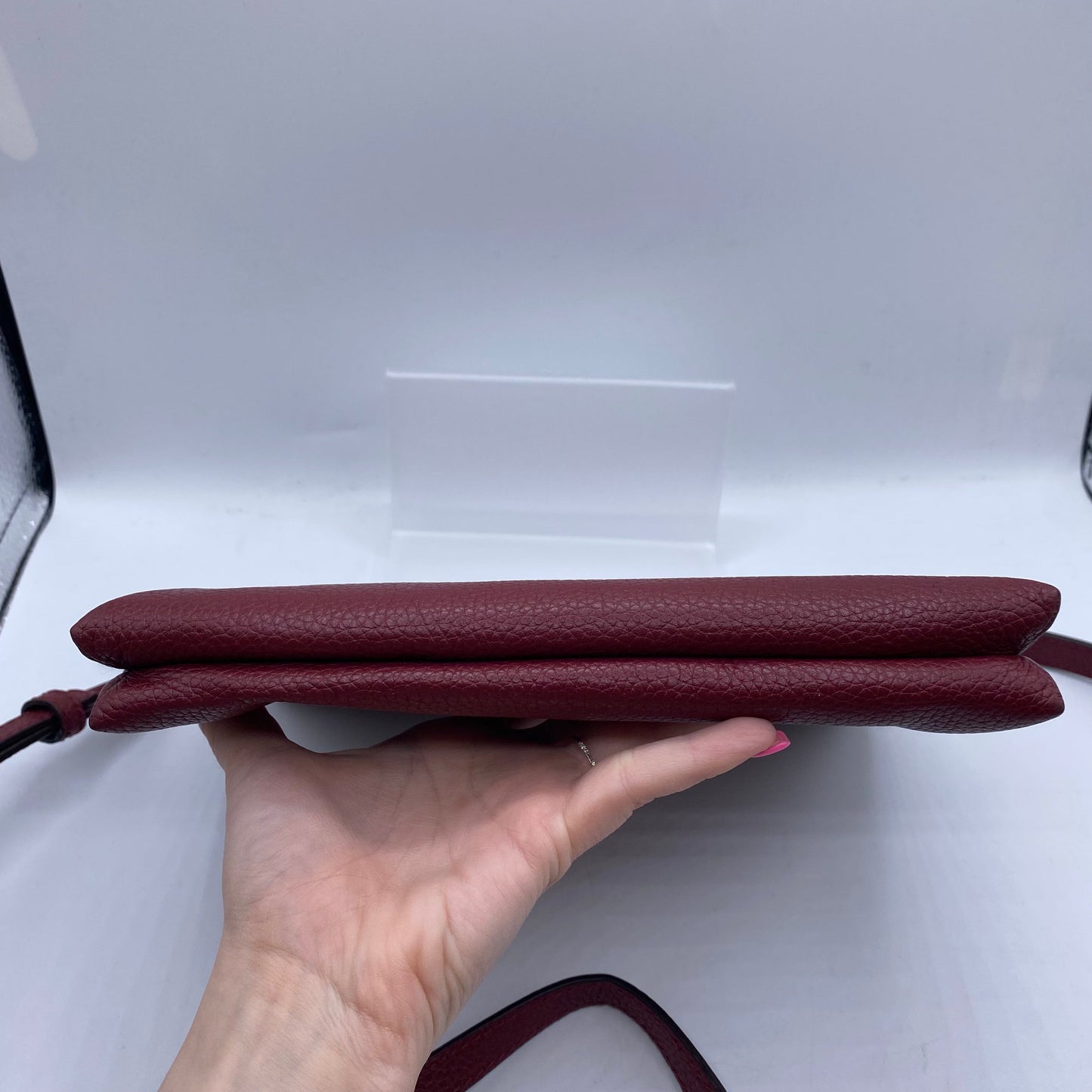Marc Jacobs In MAROON, Size: MEDIUM