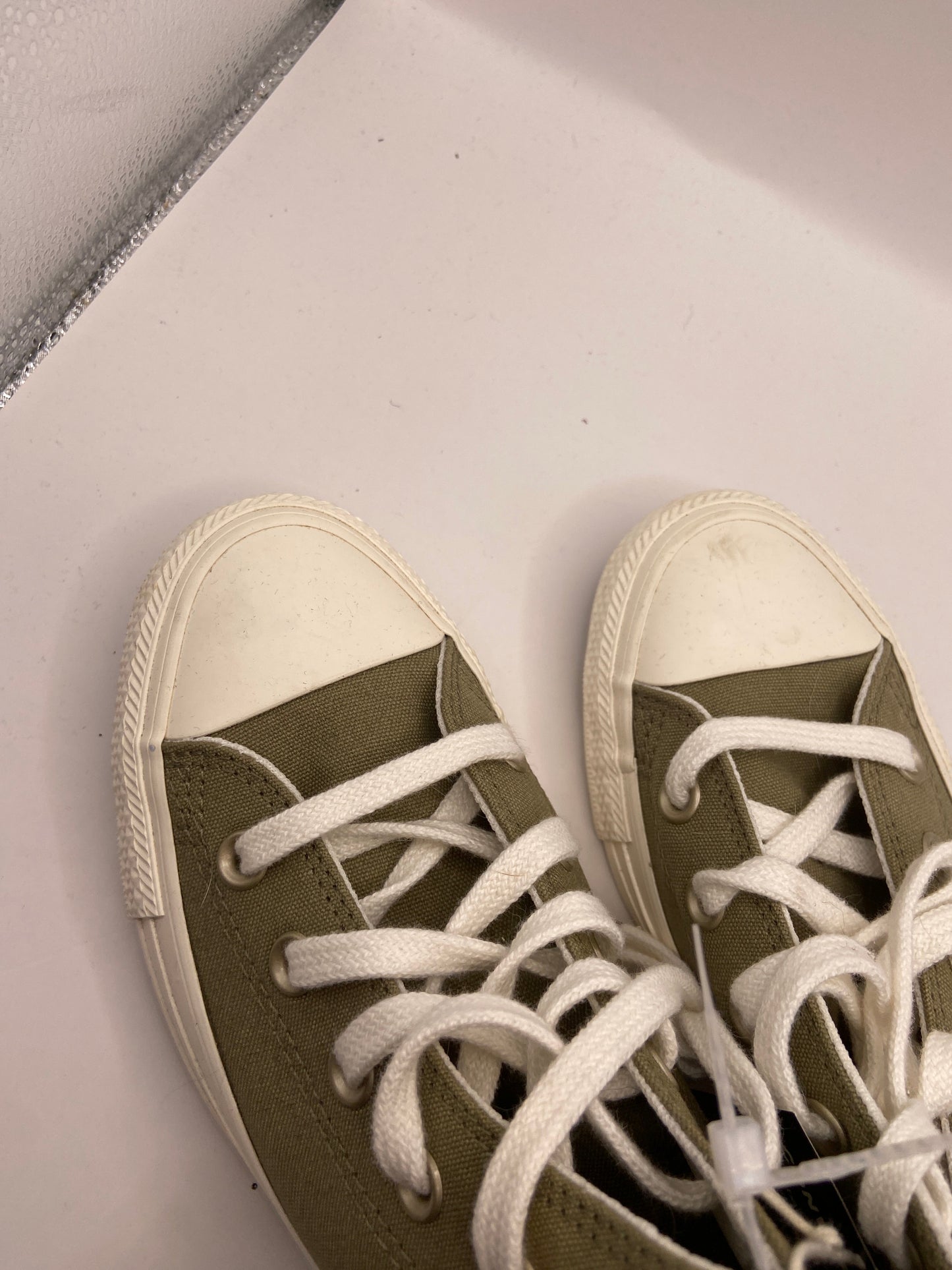 Shoes Sneakers By Converse In Green, Size: 7
