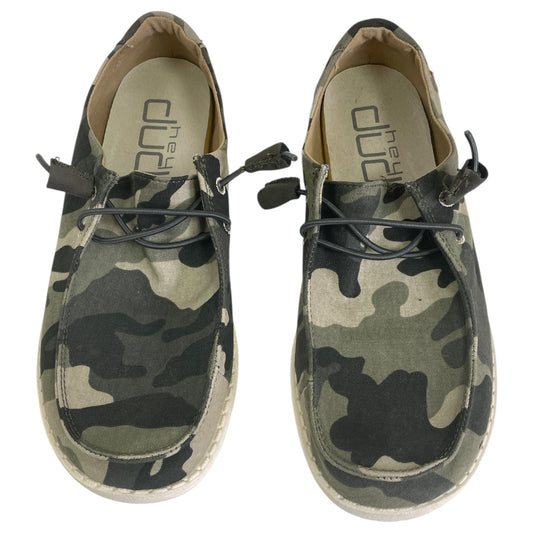 Shoes Flats By Hey Dude In Camouflage Print, Size:7