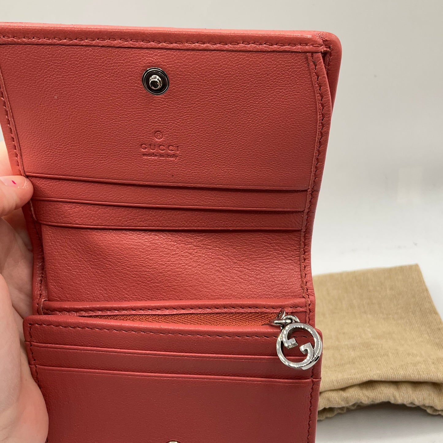 Wallet Luxury Designer By Gucci, Size: Small