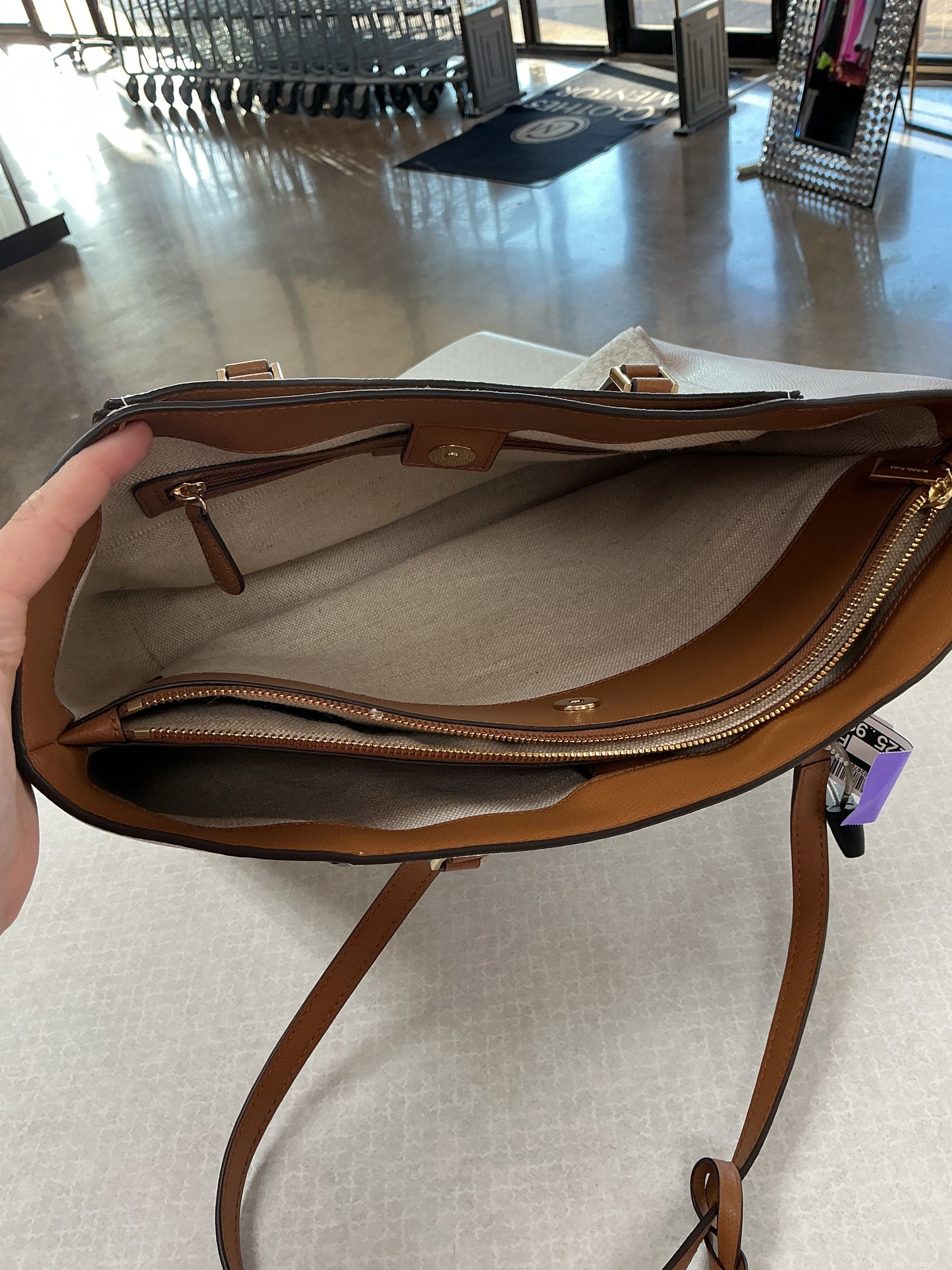 Handbag Designer By Michael Kors In Tan & White, Size:Large