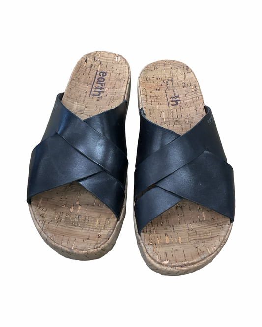 Sandals Flats By Earth In Black & Brown, Size:8