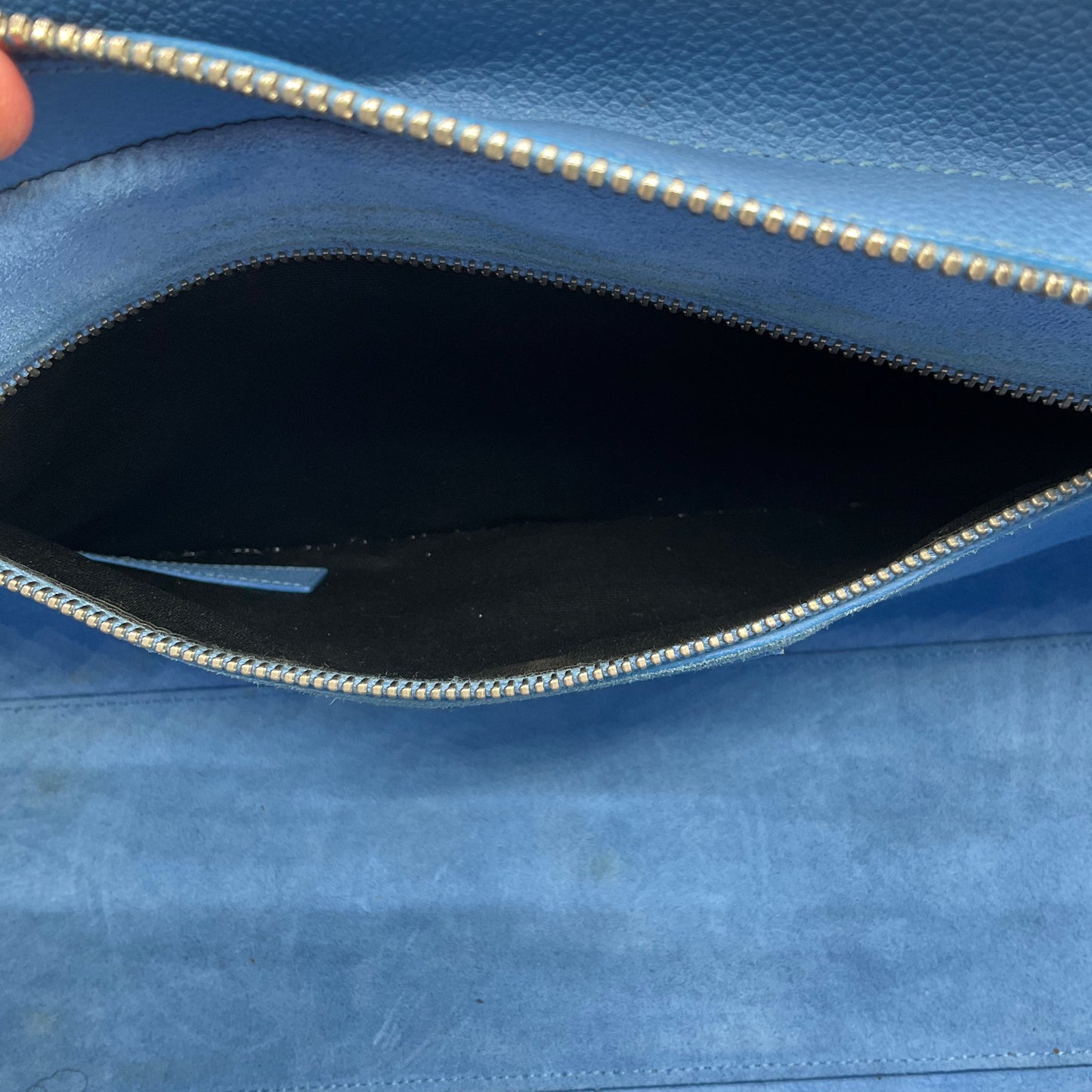 Handbag Luxury Designer By Yves Saint Laurent, Size: Medium