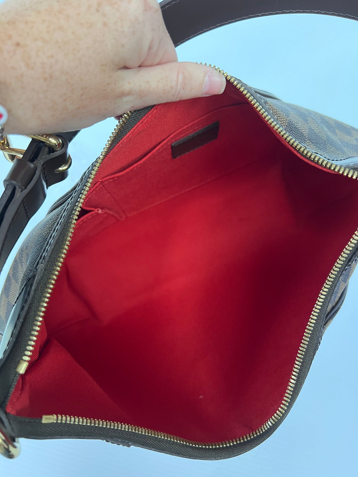 Handbag Luxury Designer By Louis Vuitton, Size: Medium