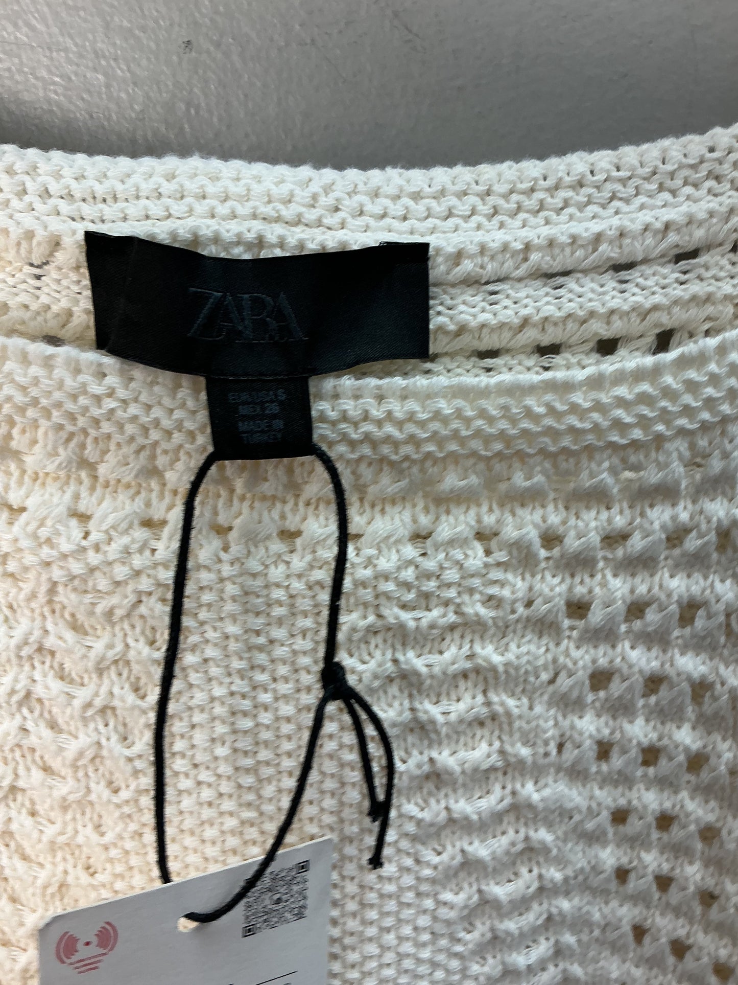 Dress Sweater By Zara In Cream, Size: S