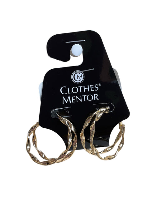 Earrings Hoop By Clothes Mentor In Gold