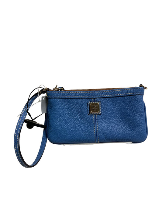 Wristlet Designer By Dooney And Bourke In Blue, Size:Medium