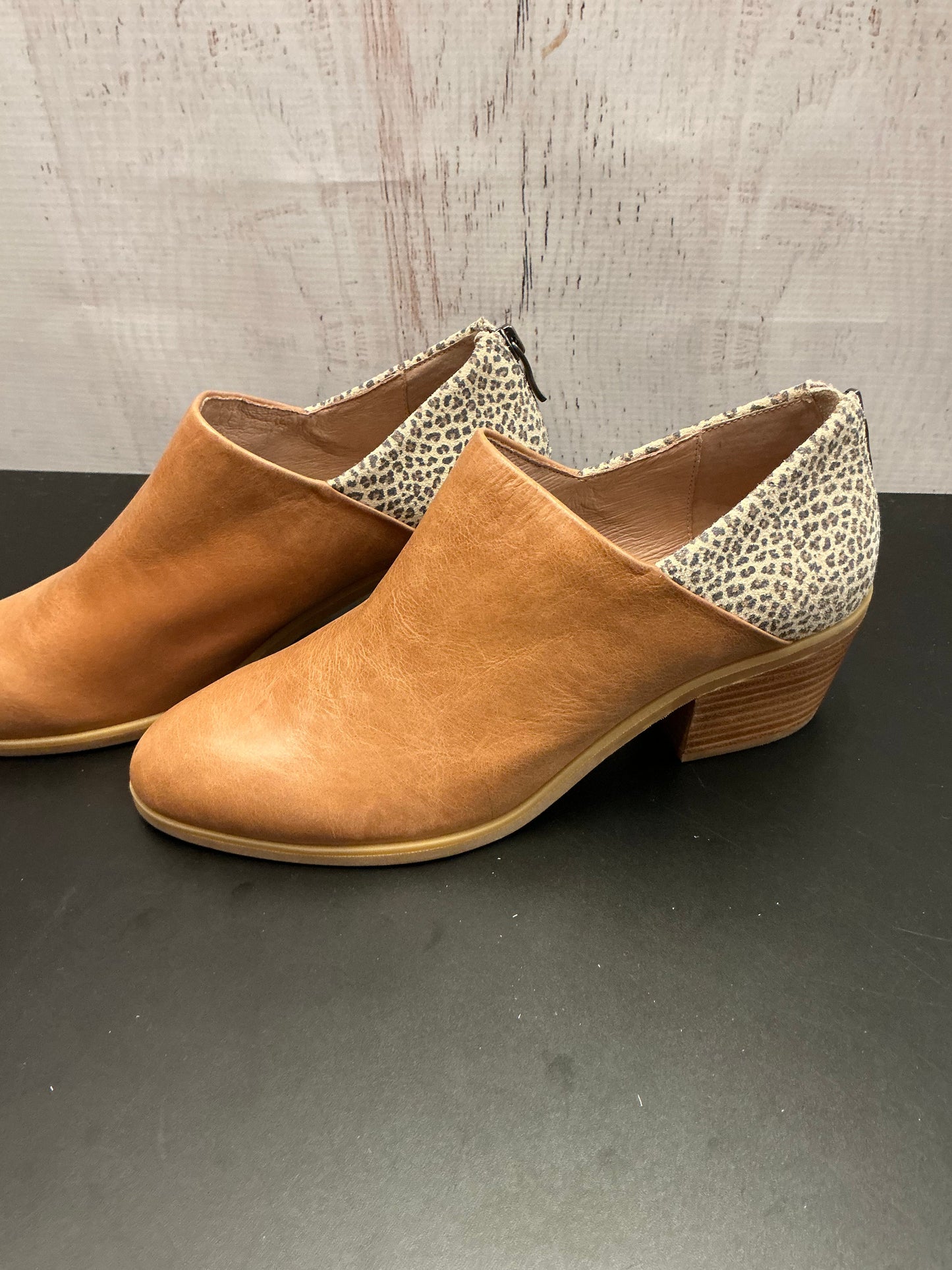 Shoes Heels Block By Anthropologie In Animal Print, Size: 9.5