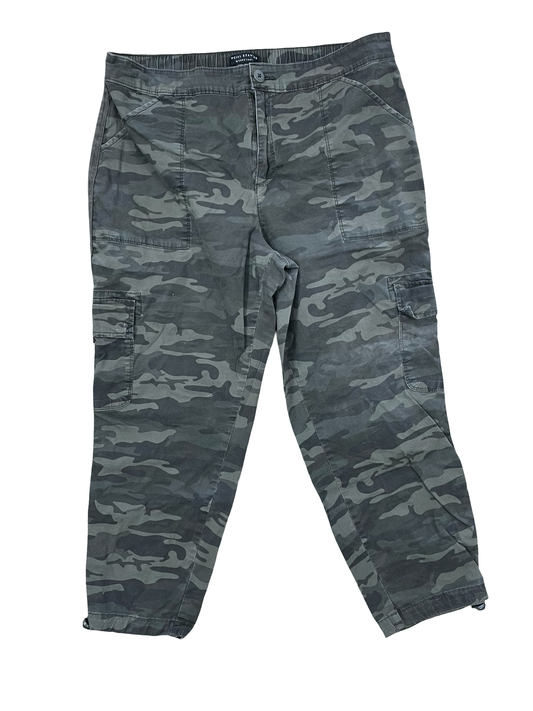 Pants Cargo & Utility By Social Standard By Sanctuary In Camouflage Print, Size:Xxl