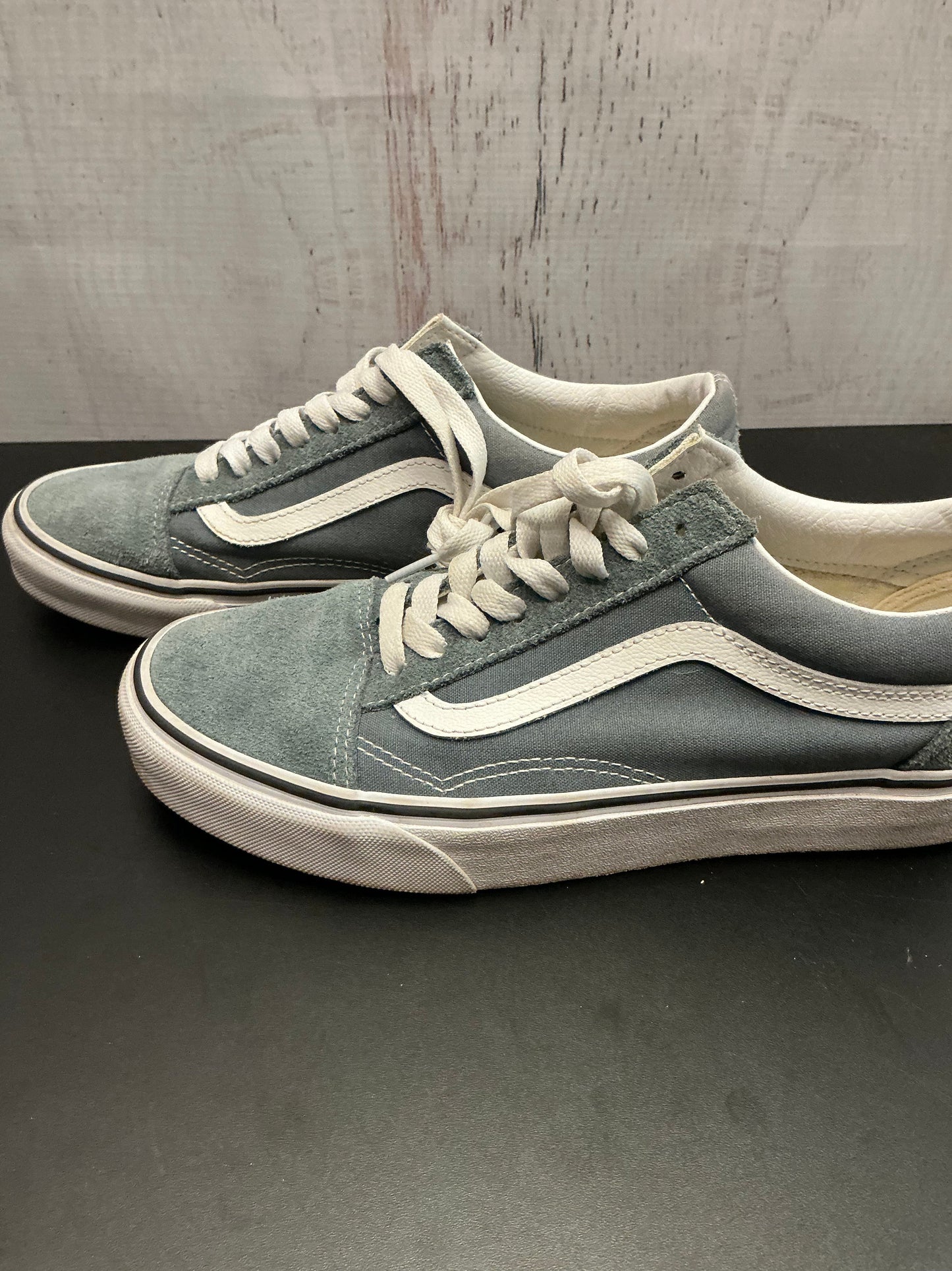 Shoes Sneakers By Vans In Blue, Size: 9.5