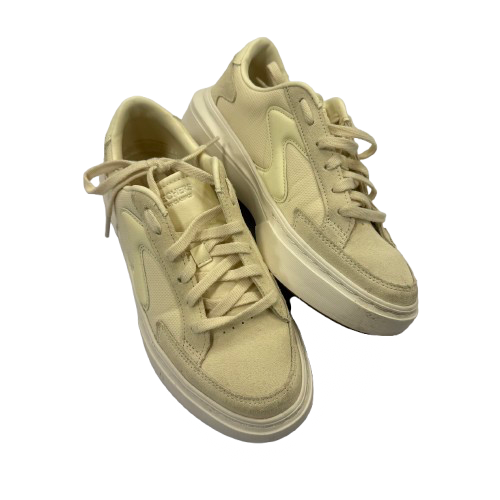 Shoes Sneakers By Skechers In Cream, Size:7