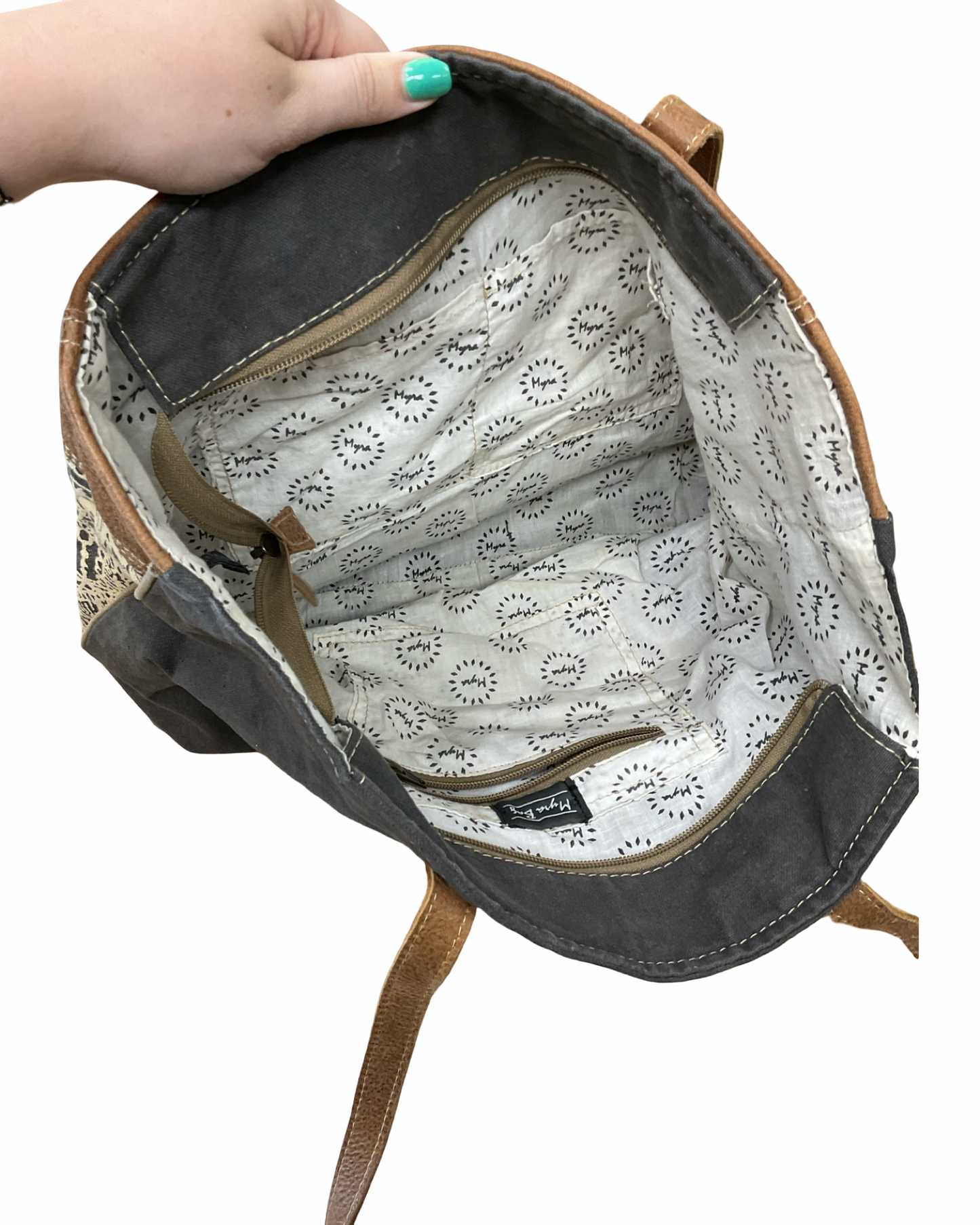 Tote By Myra In Grey, Size:Large