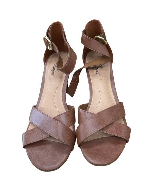 Sandals Heels Block By Dexflex In Brown, Size:8