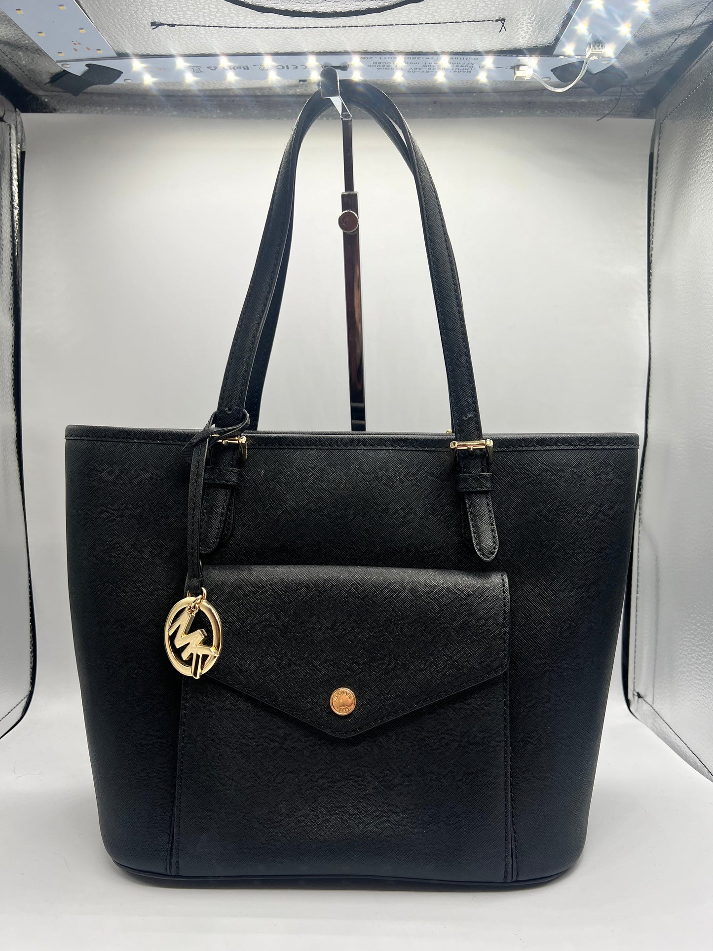 HANDBAG DESIGNER by MICHAEL KORS In BLACK, Size: MEDIUM