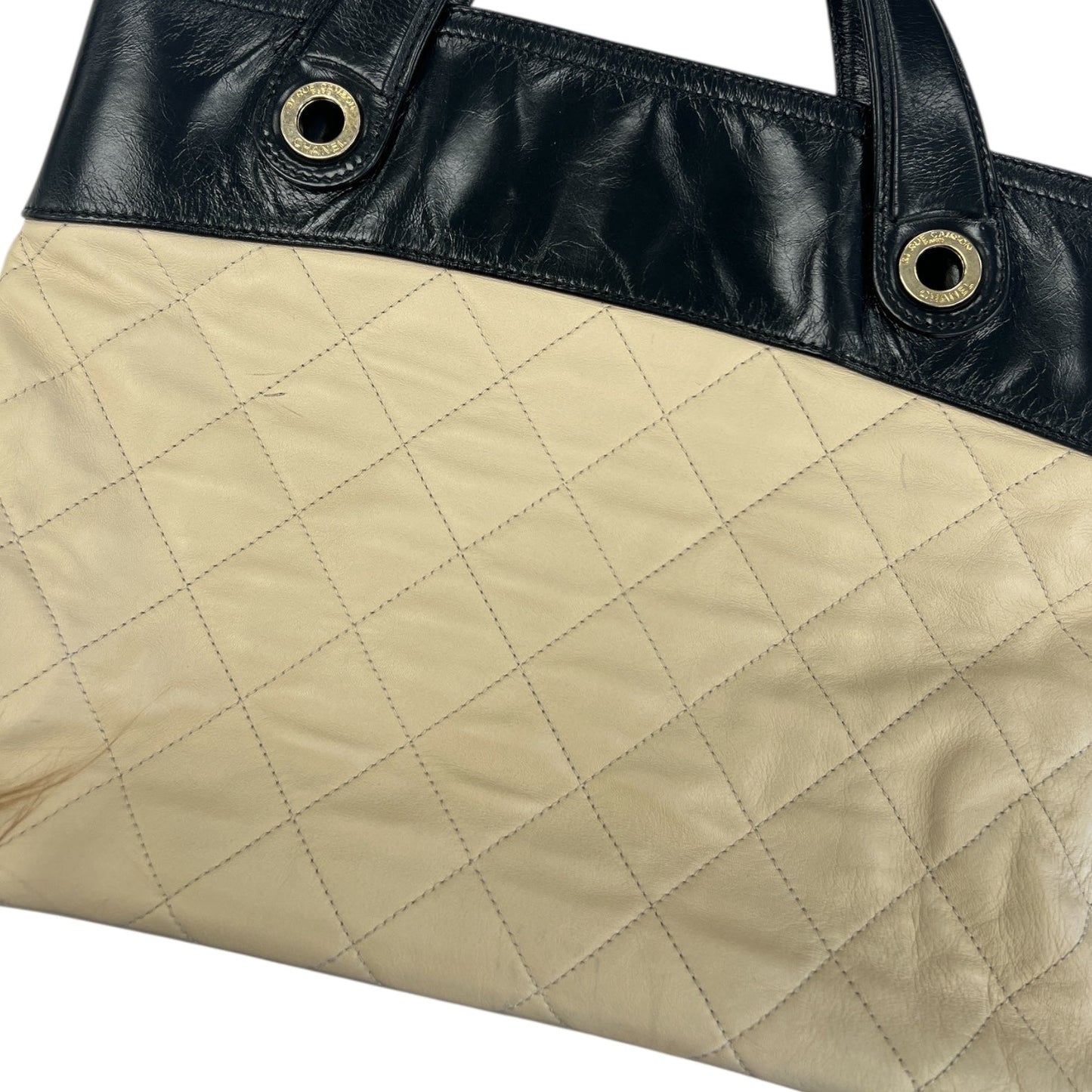 Handbag Luxury Designer By Chanel In Cream, Size:Medium