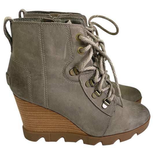 BOOTS ANKLE HEELS by SOREL In TAUPE, Size: 7
