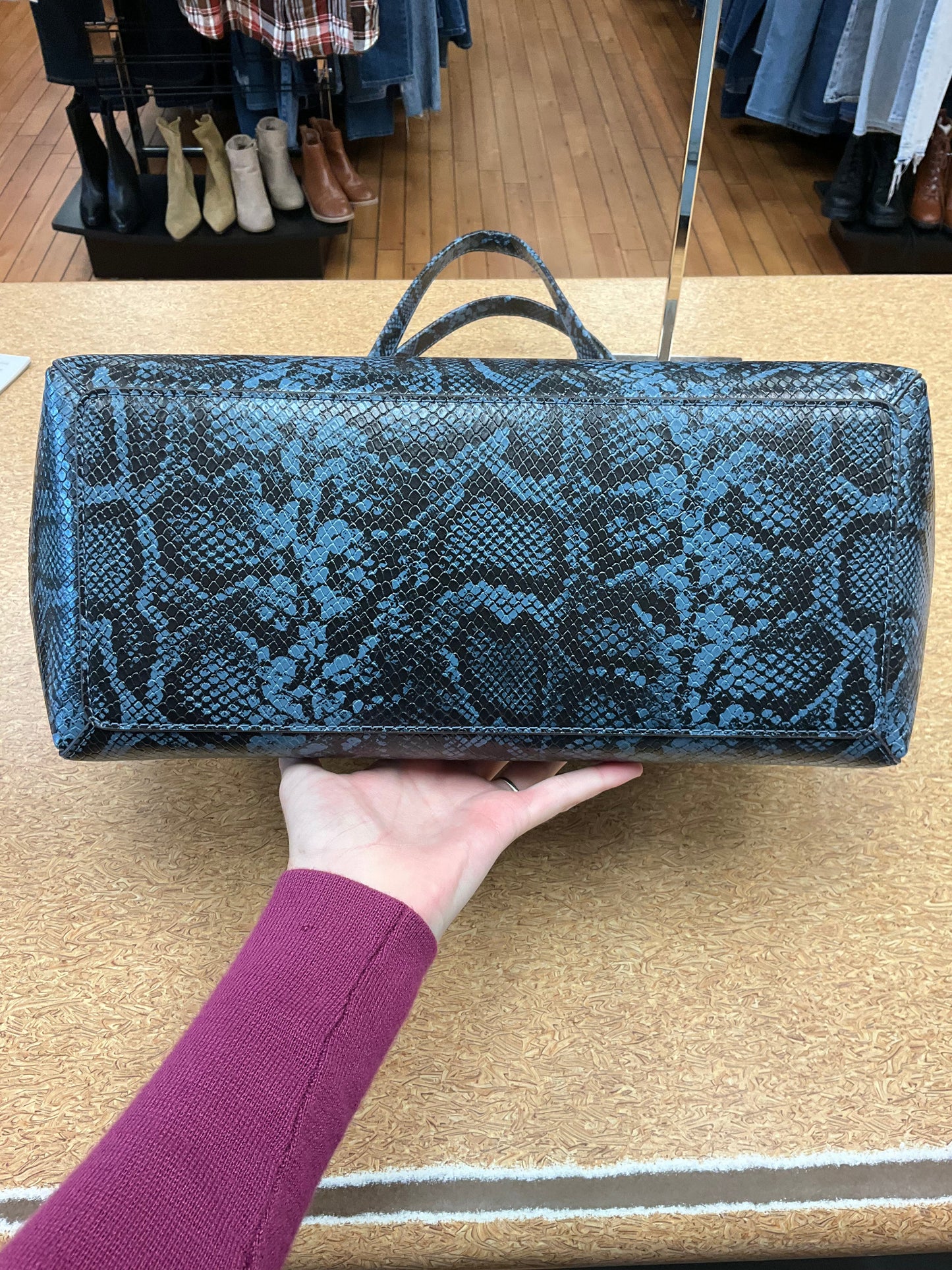 Handbag Designer By Michael Kors In Blue, Size:Medium