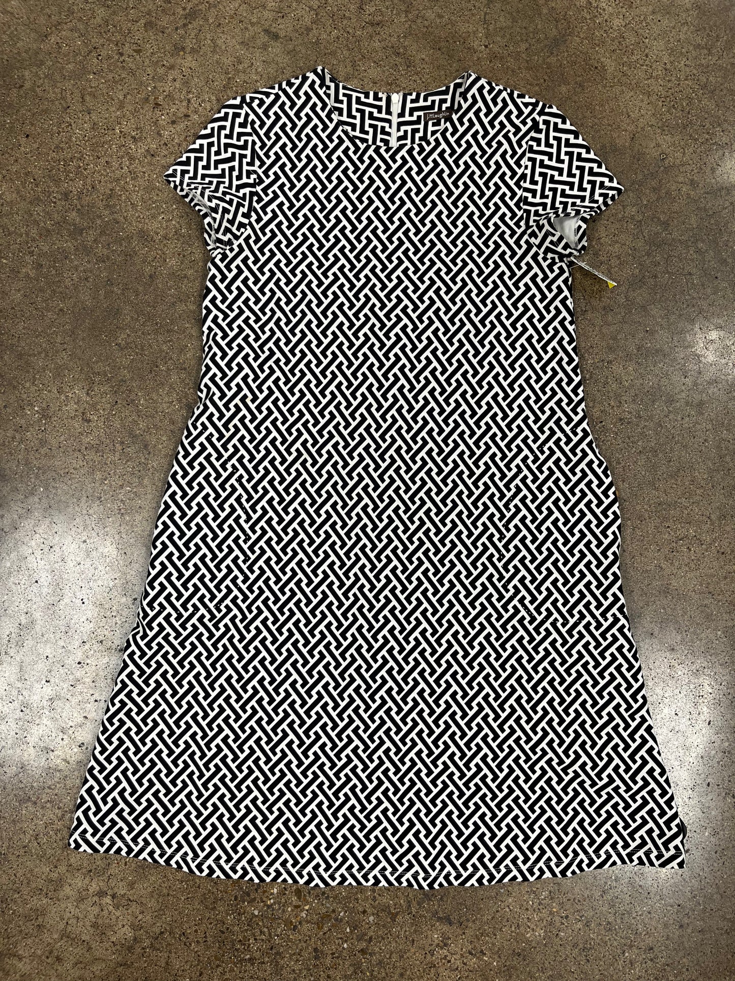 Dress Casual Short By J Mclaughlin In Black & White, Size:Xs