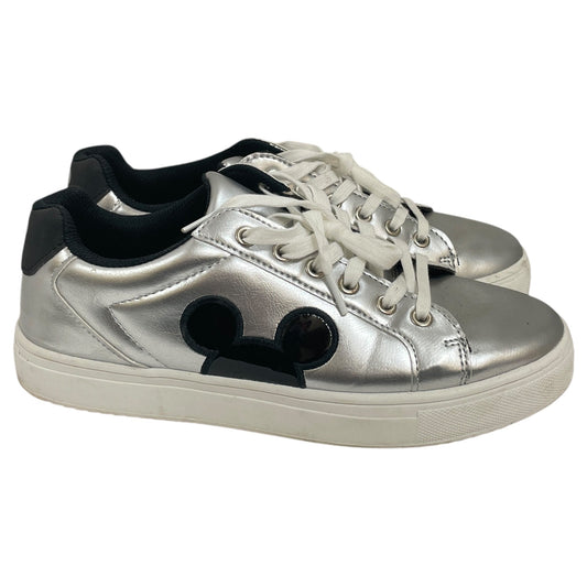 Shoes Sneakers By Dr Scholls In Silver, Size:10