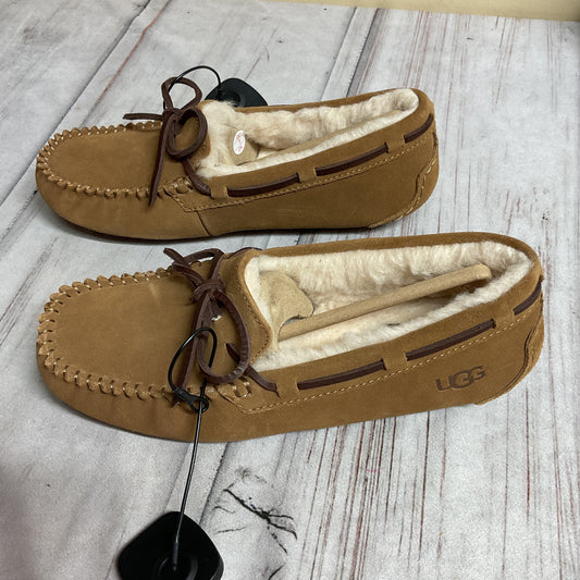 Shoes Designer By Ugg In Tan, Size:7