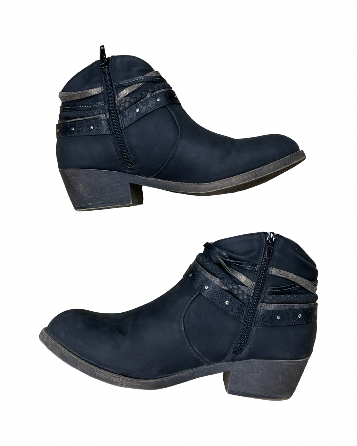 Boots Ankle Flats By Clothes Mentor In Black, Size:9.5