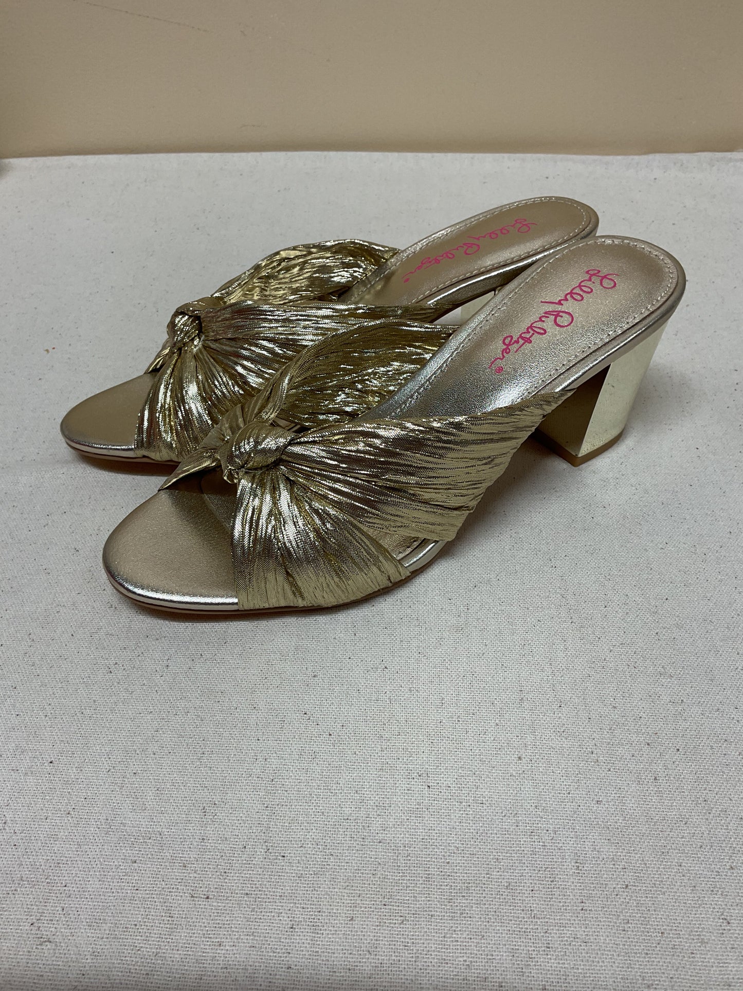 Shoes Designer By Lilly Pulitzer In Gold, Size:6