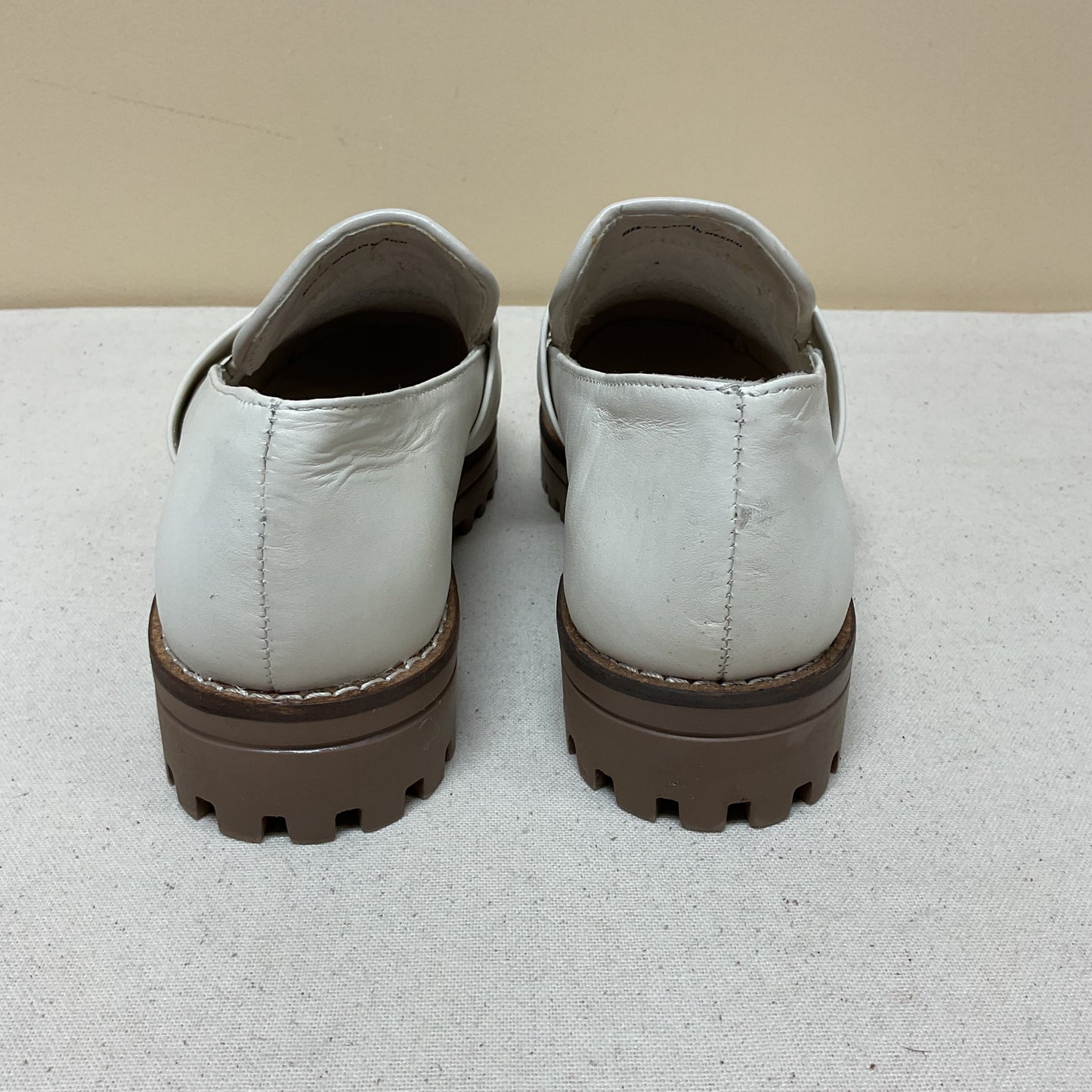 Shoes Flats By Dolce Vita In Cream, Size:7.5