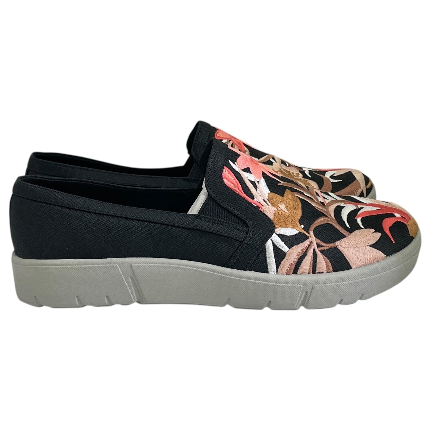 Shoes Sneakers By Bare Traps In Floral Print, Size:9