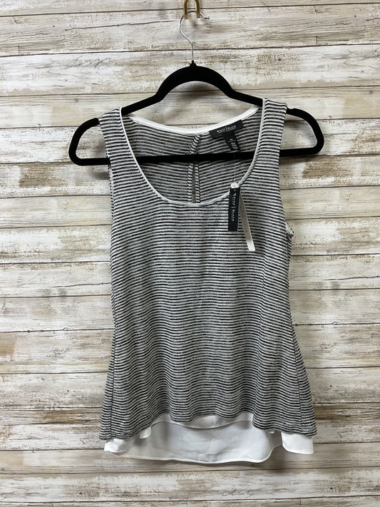 Top Sleeveless By White House Black Market In Black & White, Size:Xs