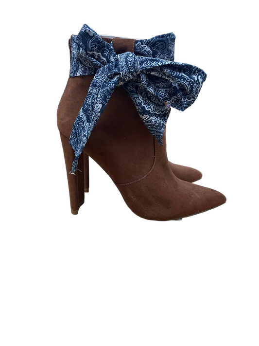 Boots Ankle Heels By Cme In Brown, Size:9