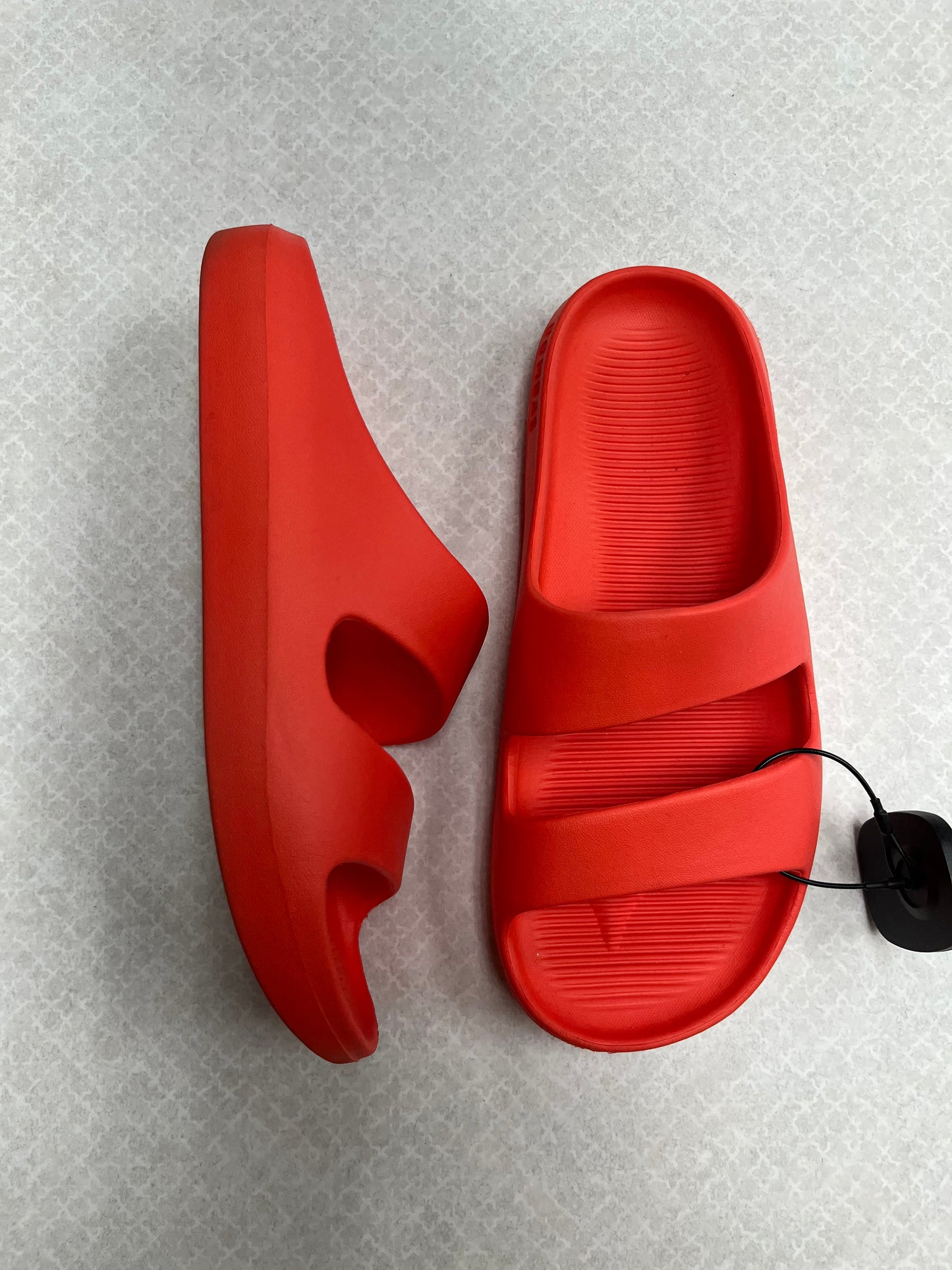 Sandals Flats By Clothes Mentor In Orange, Size:6